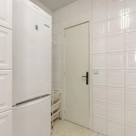 Appartement In With Waterfront Views