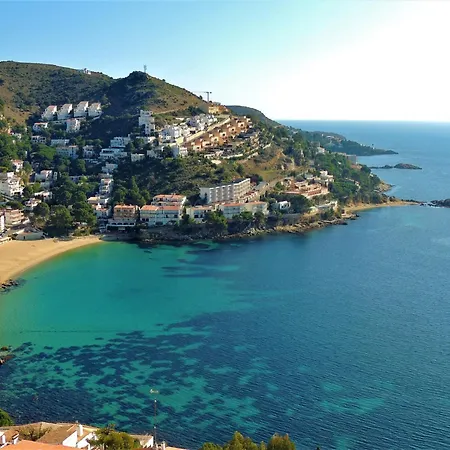 In With Waterfront Views Roses