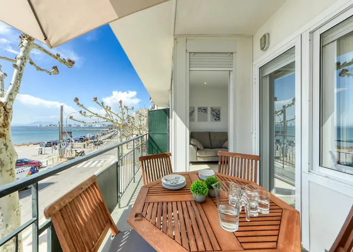 公寓 In With Waterfront Views *